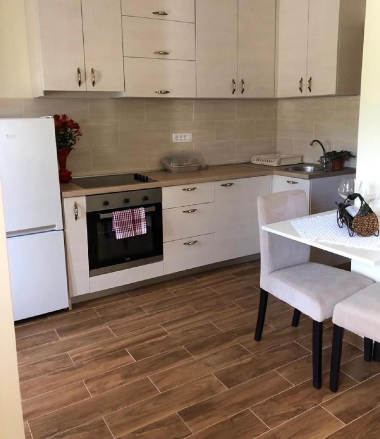 Apartments Todorovic ติวัต ภายนอก รูปภาพ